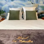Les Paturelles * Avesnelles