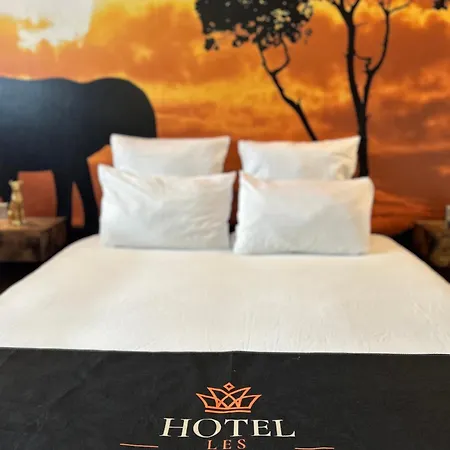 Les Paturelles Hotel Avesnelles