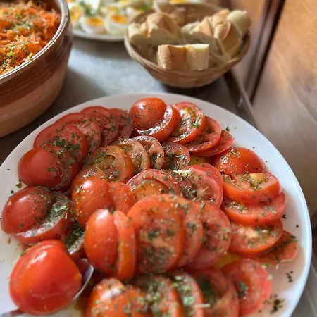 Les Paturelles فندق