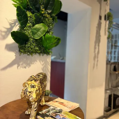 Les Paturelles Hotel *